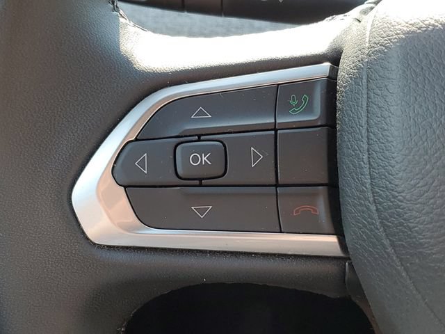 Used 2023 Jeep Compass Latitude AWD/4WD image 11