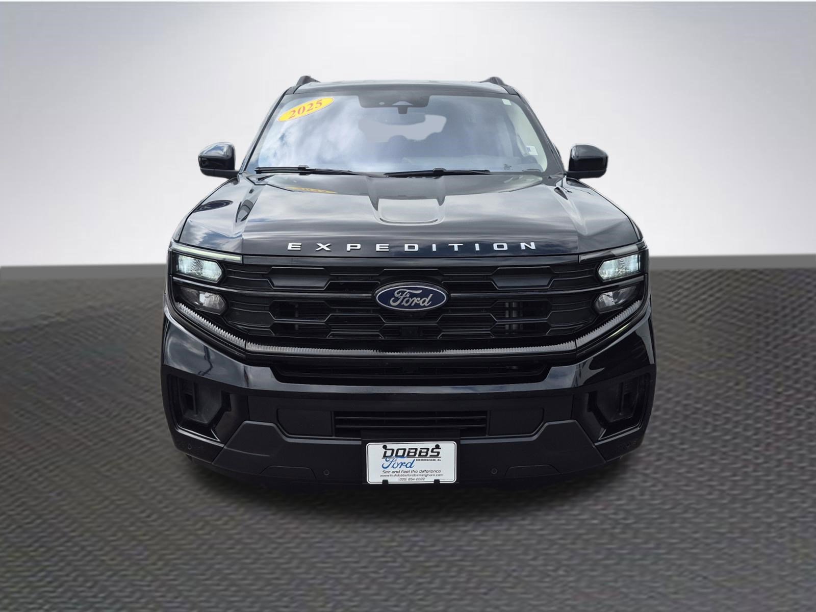 Certified 2025 Ford Expedition Max Active AWD/4WD image 3