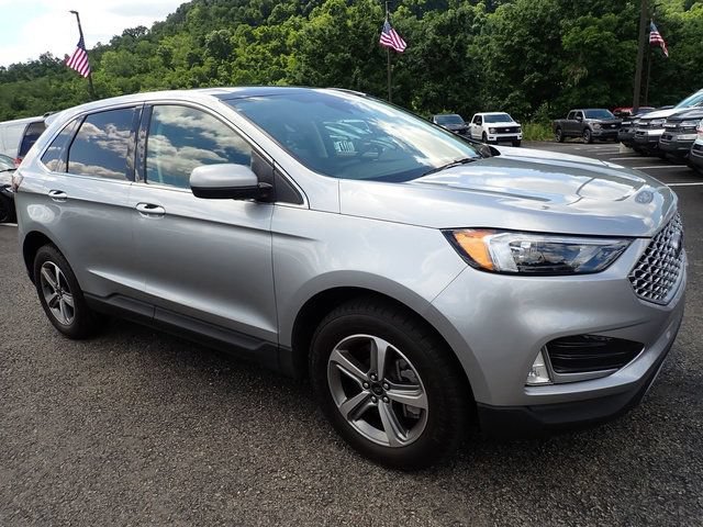 Certified 2023 Ford Edge SEL w/ Convenience Package AWD/4WD image 11