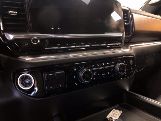 Used 2024 Chevrolet Silverado 2500 High Country w/ Midnight Edition AWD/4WD image 17