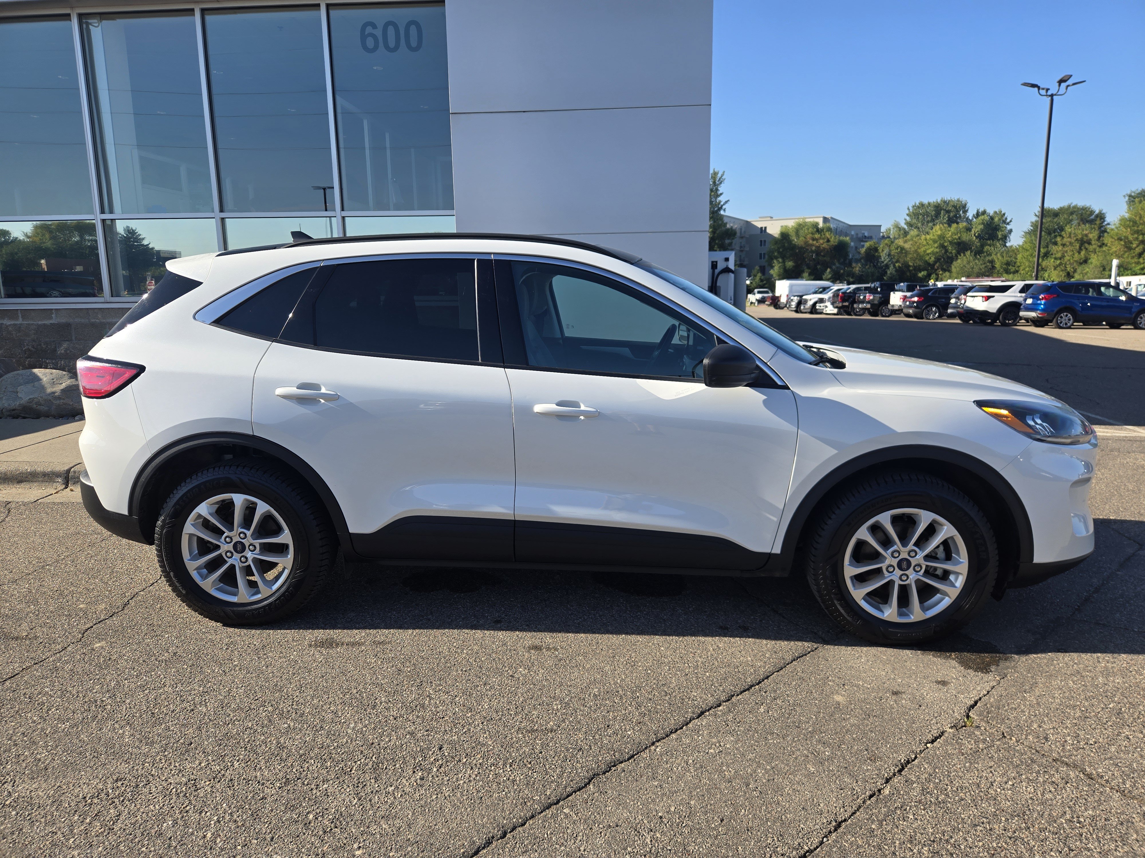 Certified 2022 Ford Escape SE w/ Convenience Package AWD/4WD image 5