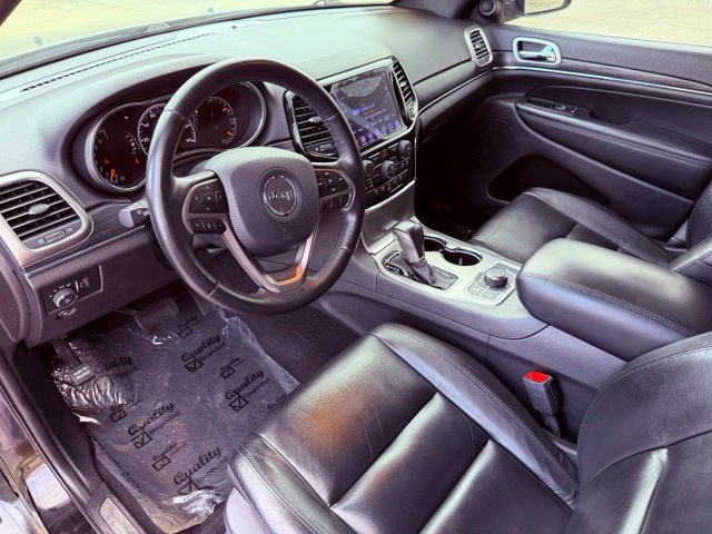Used 2021 Jeep Grand Cherokee Limited AWD/4WD image 13