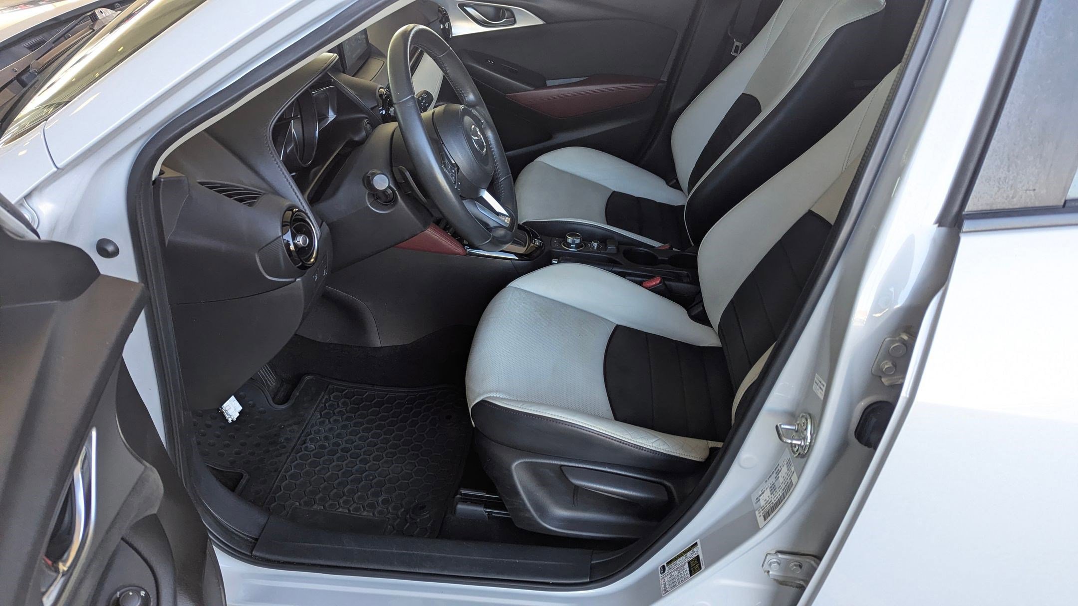 Used 2018 MAZDA CX-3 Grand Touring image 10