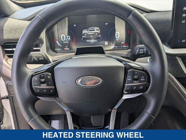 Certified 2025 Ford Explorer Platinum RWD image 12