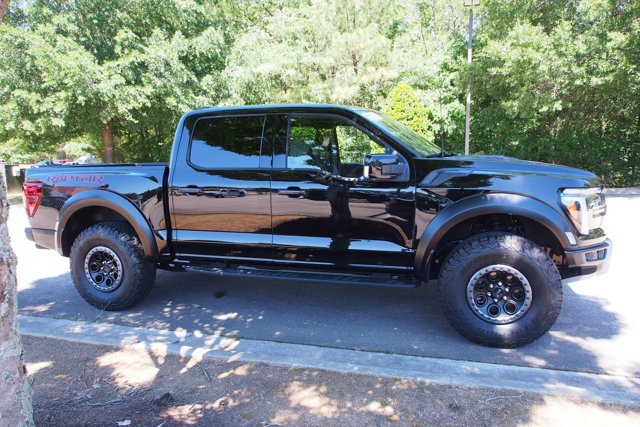 Certified 2025 Ford F150 Raptor AWD/4WD image 9