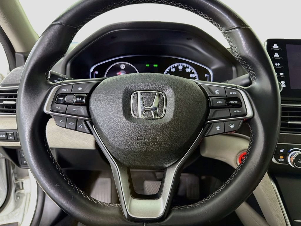 Used 2018 Honda Accord Touring image 14