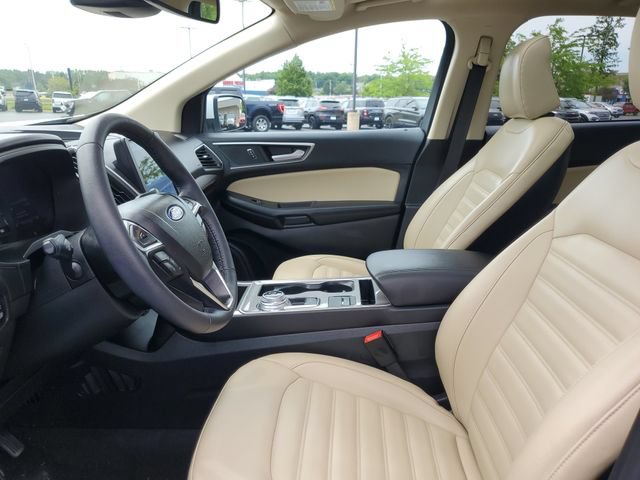 Certified 2024 Ford Edge SEL w/ Convenience Package AWD/4WD image 9