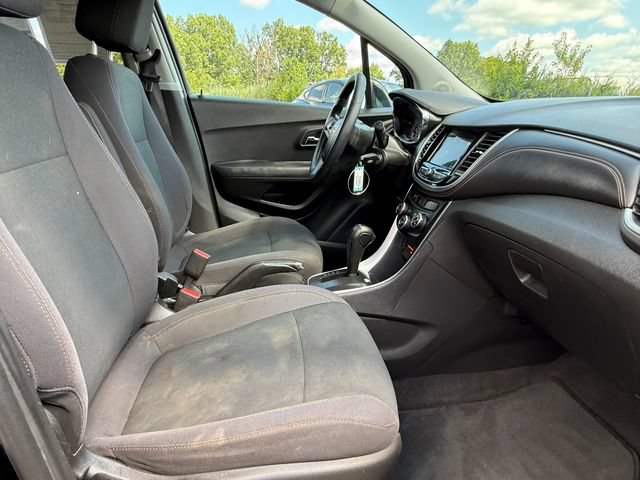 Used 2019 Chevrolet Trax LS w/ Tint and Cruise Package FWD image 22