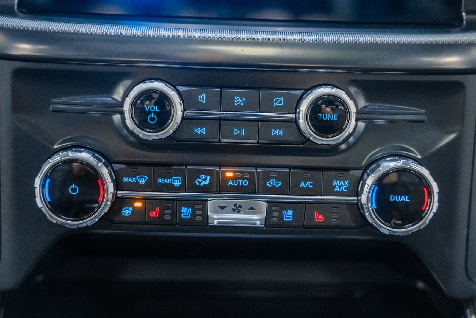 Certified 2024 Ford F150 Lariat image 32