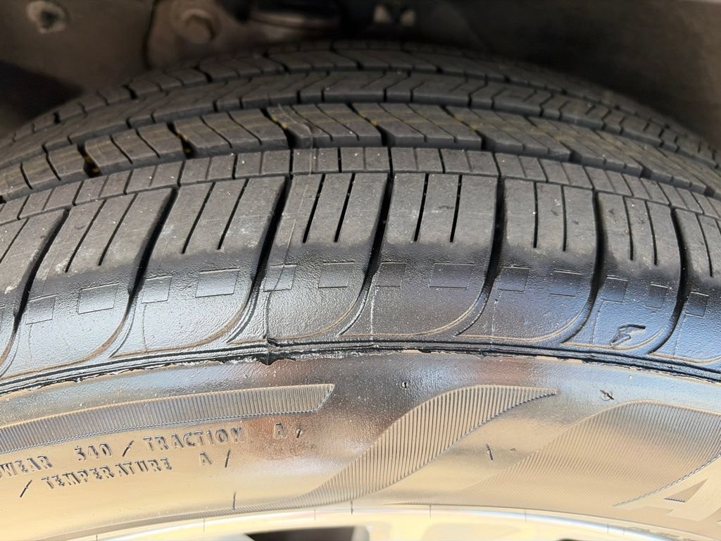 Certified 2020 Ford Explorer Limited RWD image 10