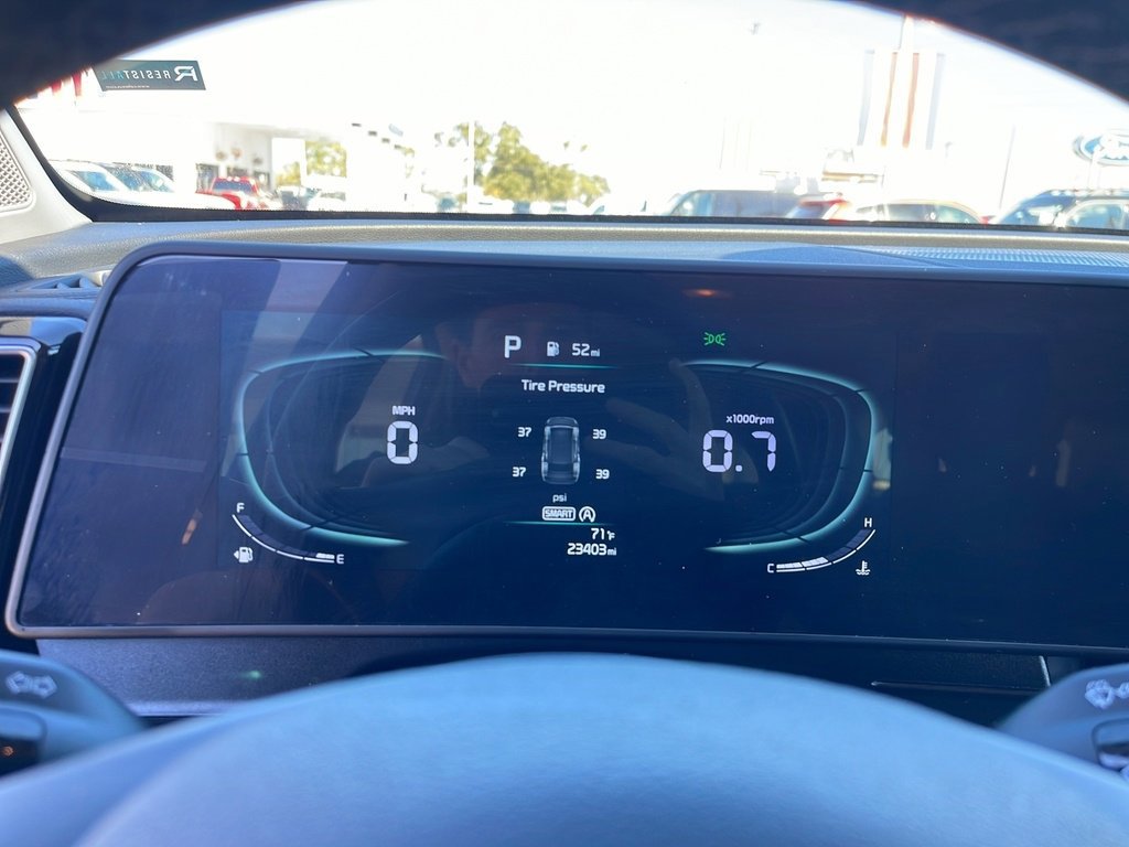 Used 2024 Kia Sportage EX image 16