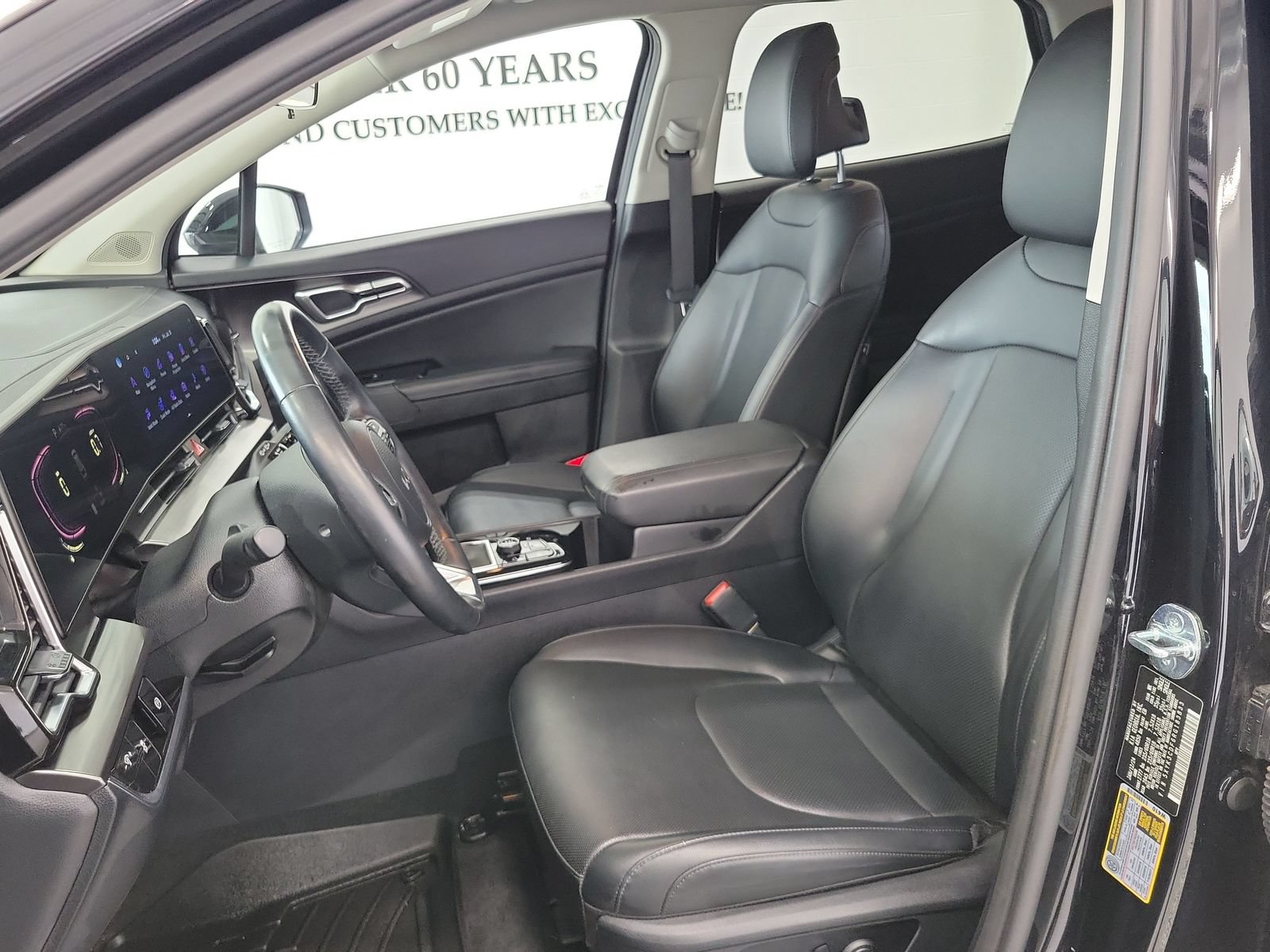 Used 2024 Kia Sportage EX AWD/4WD image 9