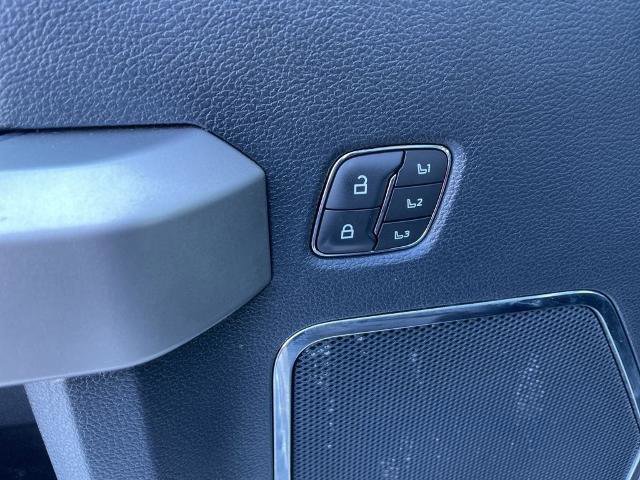Certified 2022 Ford F250 Lariat w/ Lariat Ultimate Package image 34