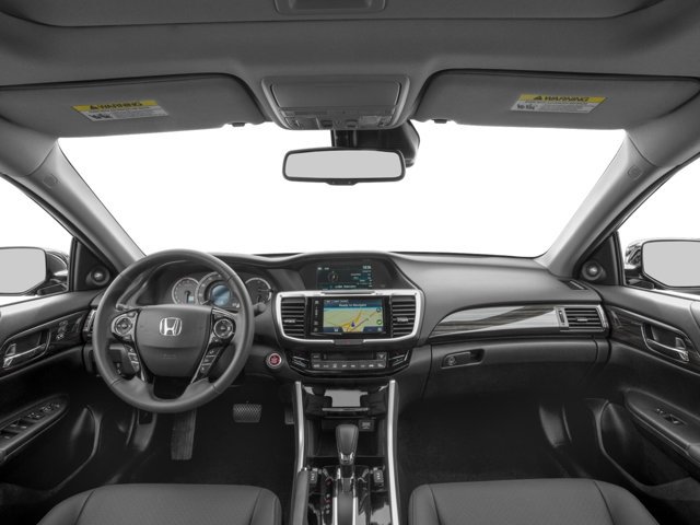 Used 2017 Honda Accord Touring image 5