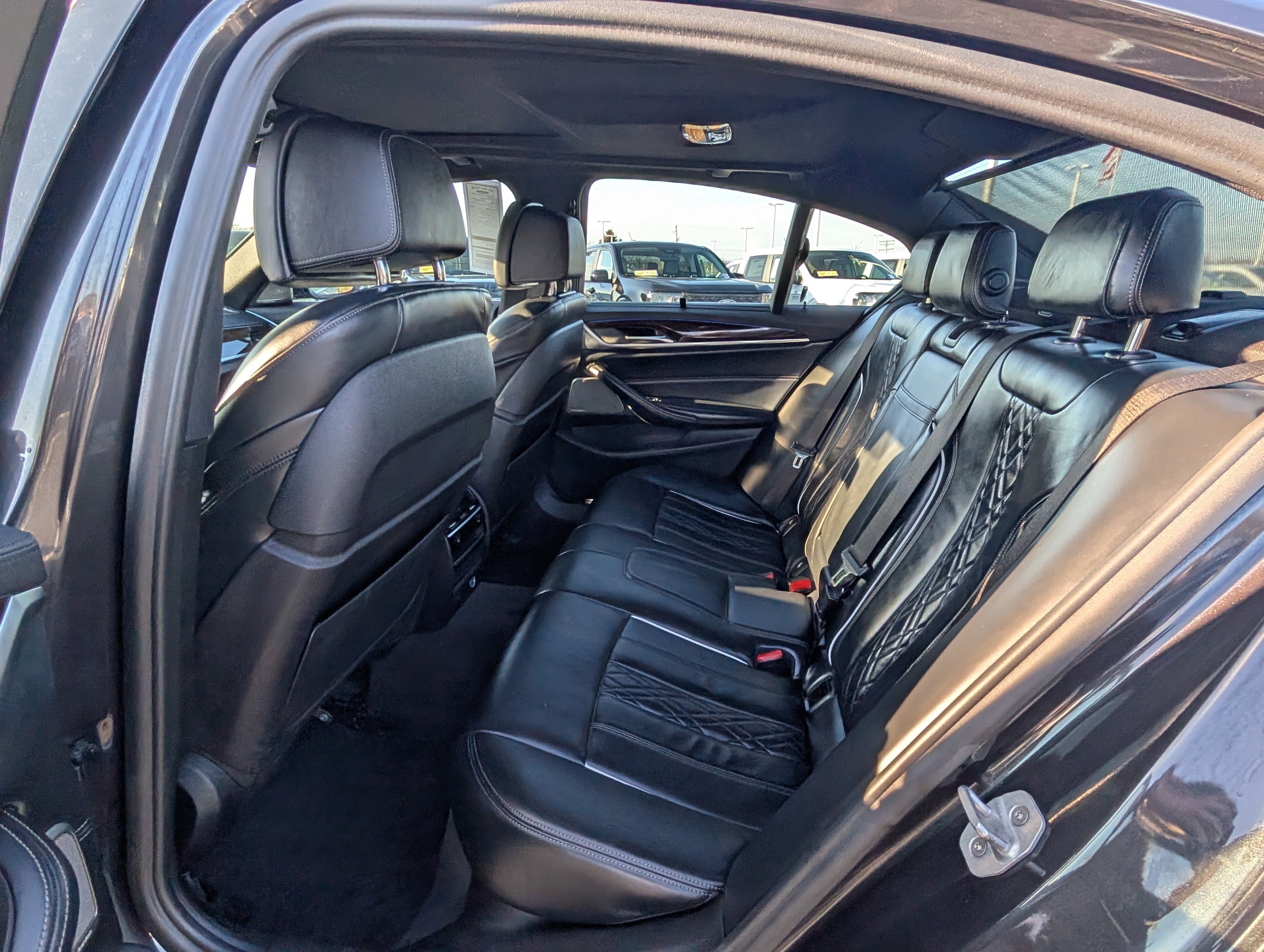 Used 2018 BMW 540i xDrive image 15