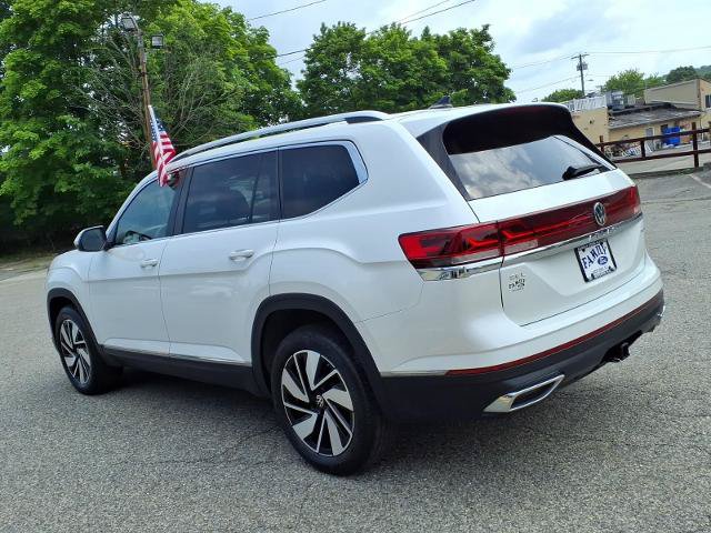 Used 2024 Volkswagen Atlas SEL AWD/4WD image 5