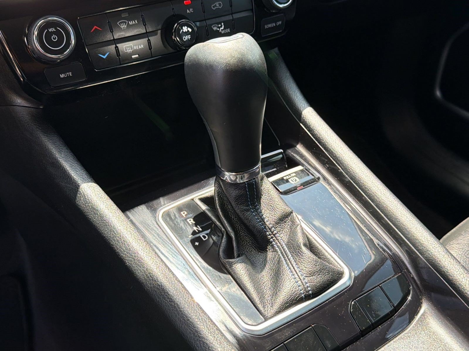 Used 2022 Jeep Compass Latitude FWD image 18