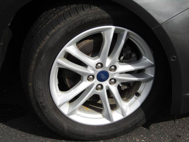 Certified 2018 Ford Fusion SE w/ Equipment Group 602A FWD image 5