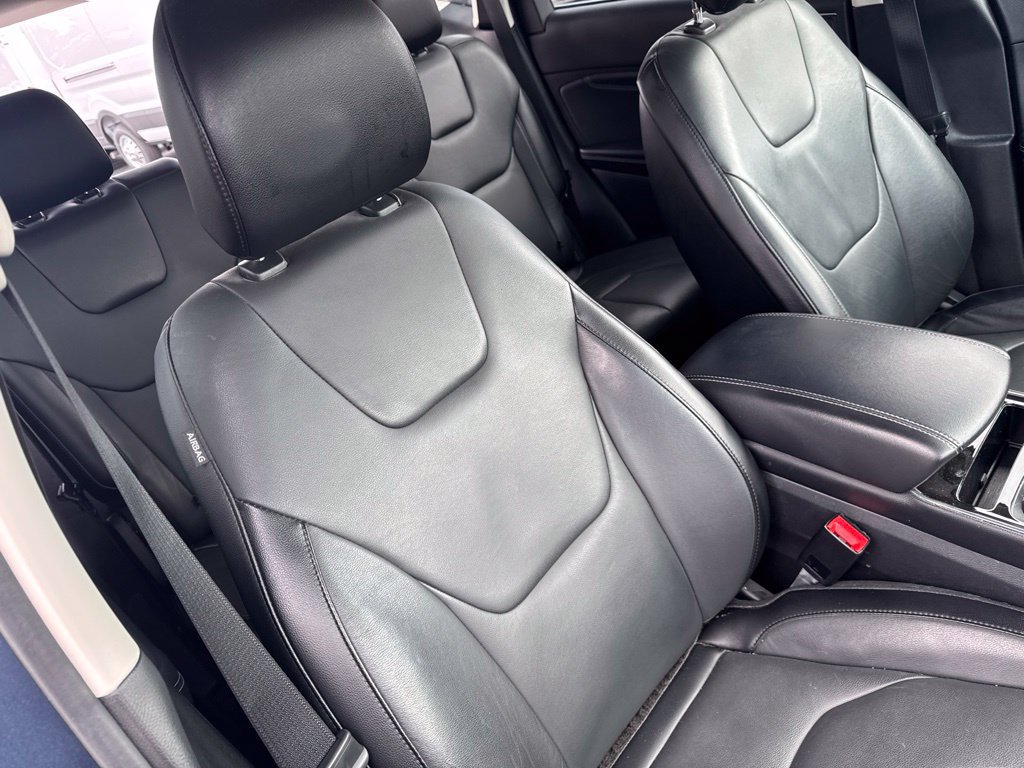 Certified 2019 Ford Edge Titanium FWD image 39