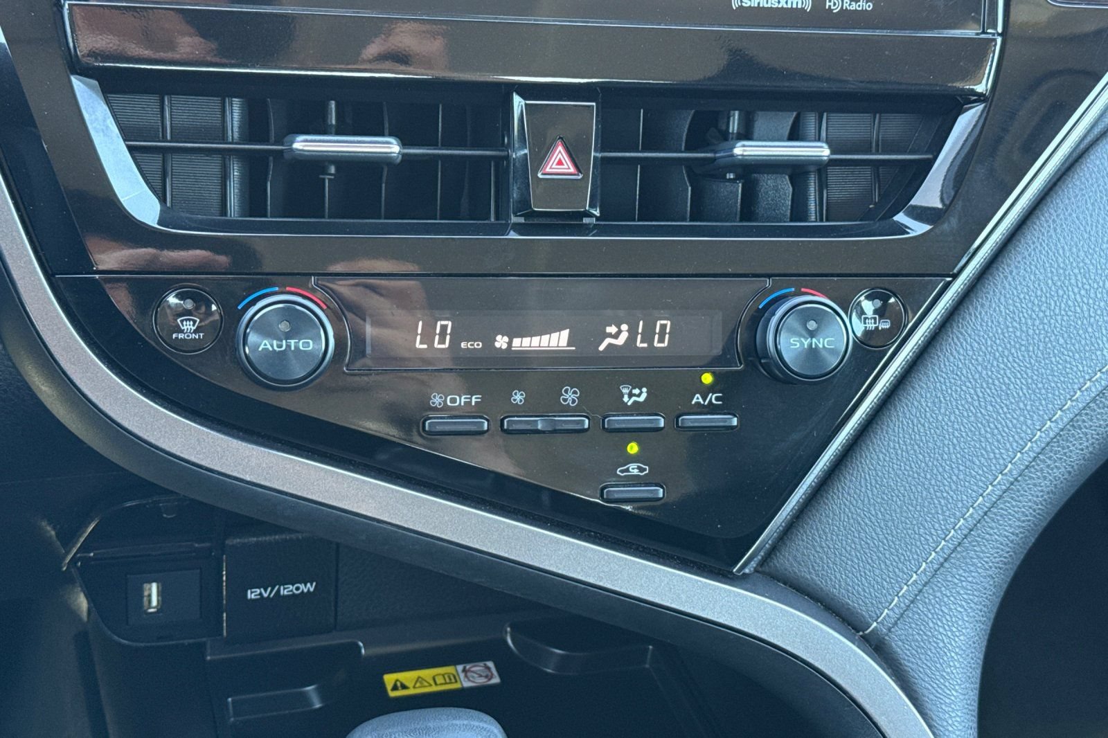 Used 2024 Toyota Camry XSE FWD image 21