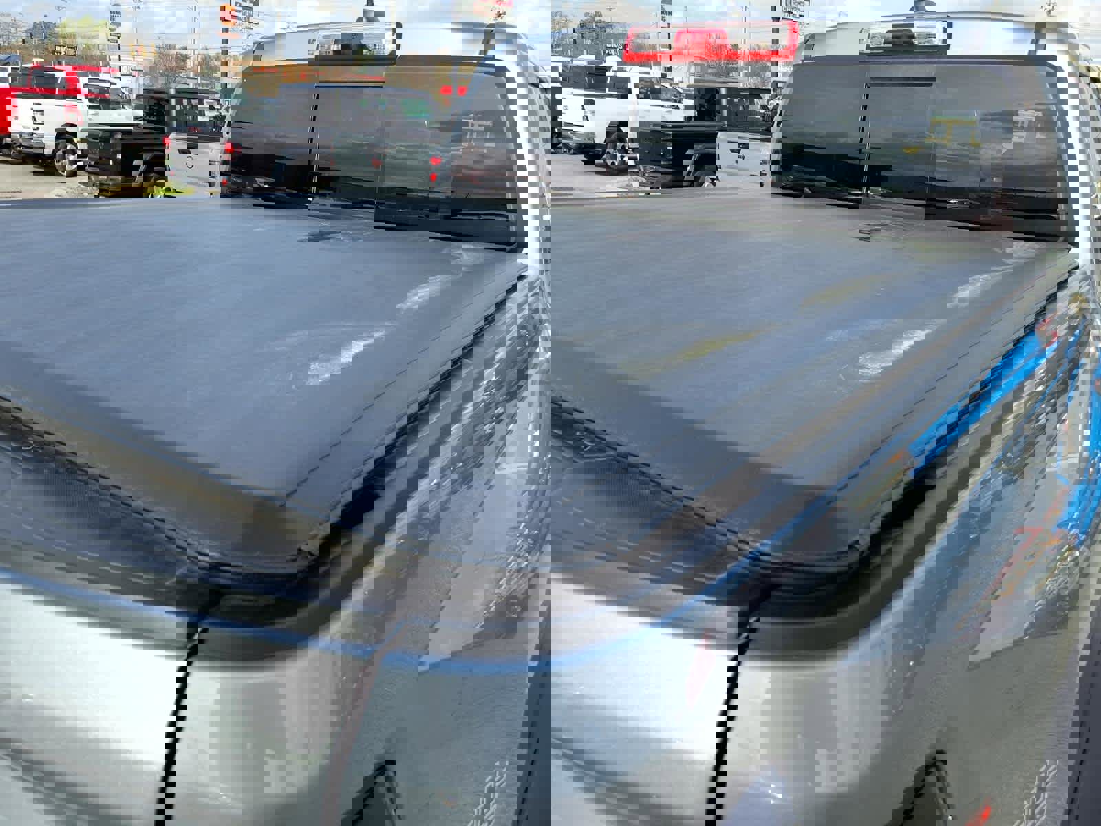 Used 2025 Chevrolet Colorado Trail Boss image 21