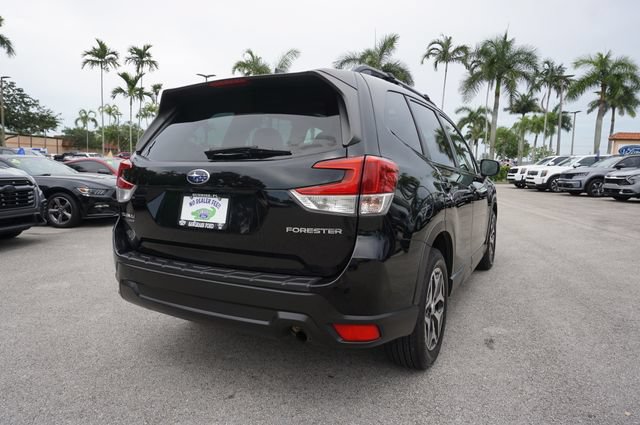 Used 2021 Subaru Forester Premium AWD/4WD image 7