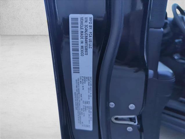 Used 2021 Jeep Compass Latitude FWD image 30