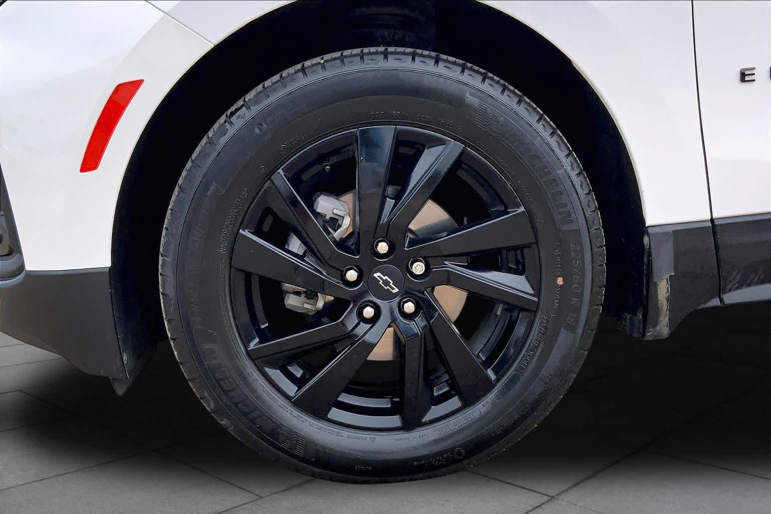 Used 2023 Chevrolet Equinox LS w/ LS Convenience Package FWD image 11