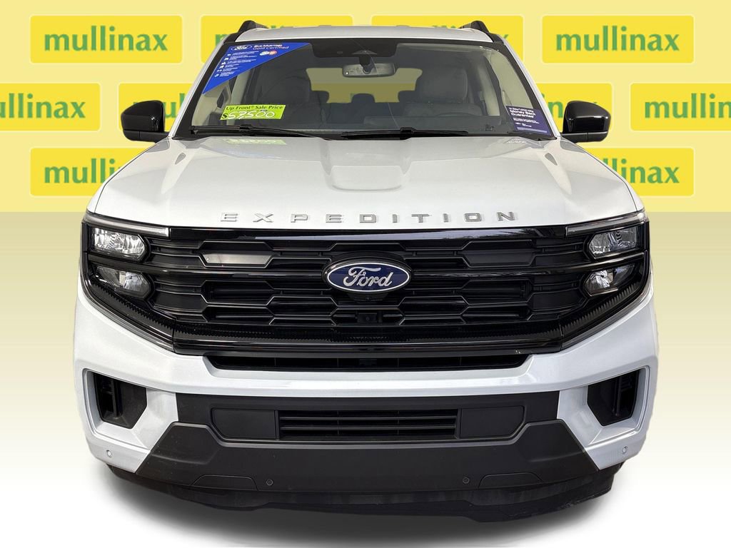 Certified 2025 Ford Expedition Active image 10