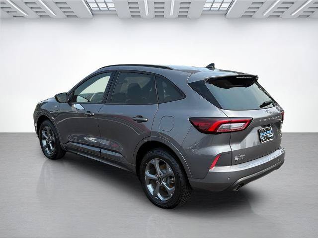 Certified 2024 Ford Escape ST-Line w/ Tech Pack #1 AWD/4WD image 5