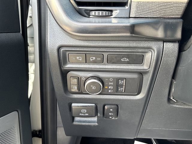 Certified 2021 Ford F150 Platinum w/ Equipment Group 701A High AWD/4WD image 29