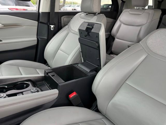 Certified 2025 Ford Explorer Active w/ Active Comfort Package AWD/4WD image 33