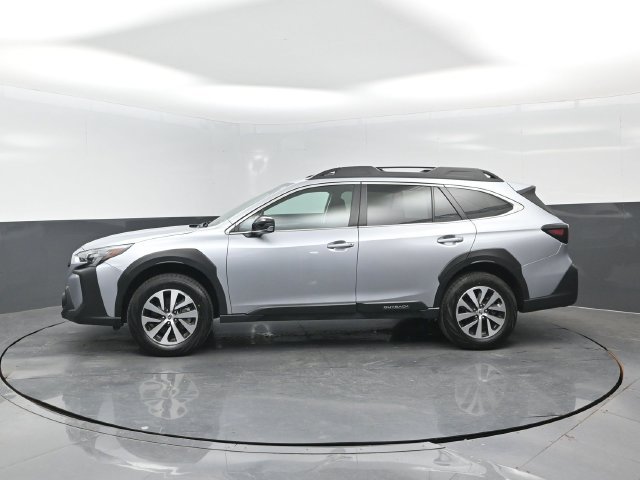 Used 2025 Subaru Outback Premium AWD/4WD image 4