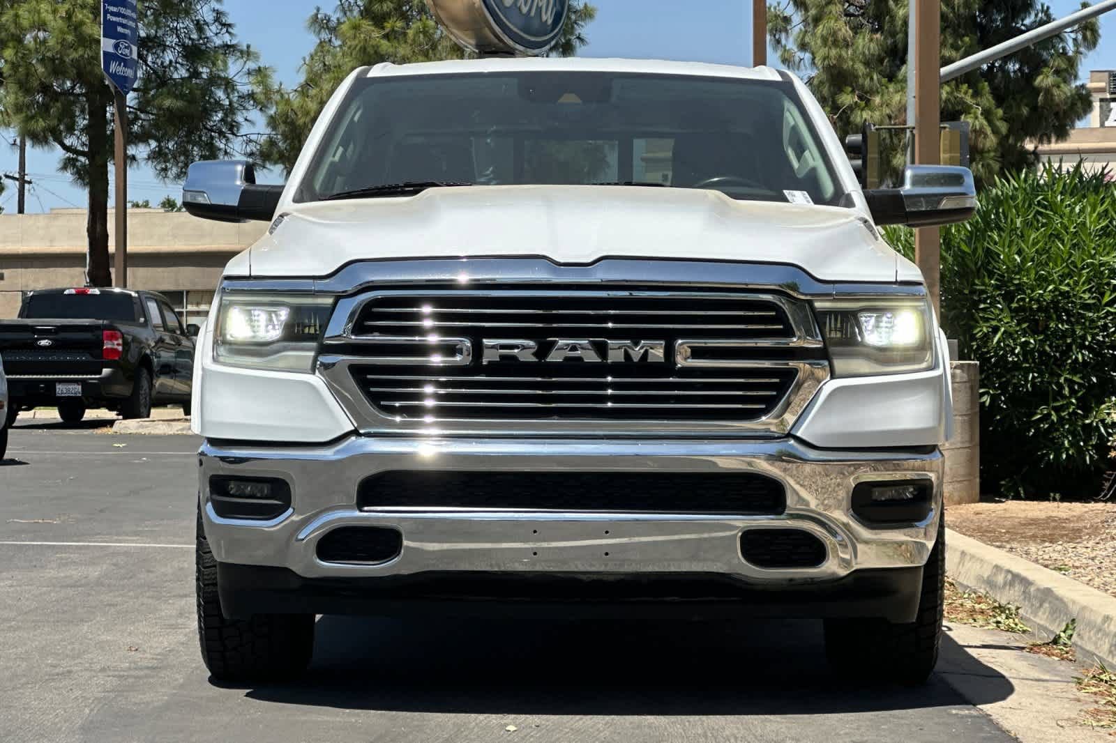 Used 2022 RAM 1500 Laramie AWD/4WD image 11