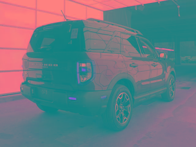 Certified 2025 Ford Bronco Sport Outer Banks w/ Outer Banks Tech Package+ AWD/4WD image 4