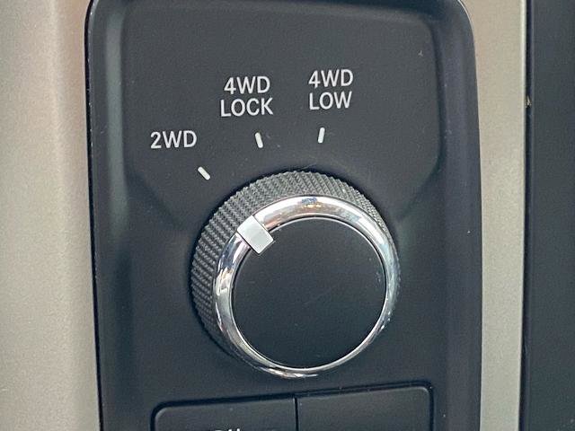 Used 2018 RAM 3500 Big Horn image 18