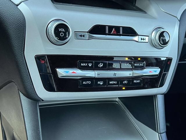 Certified 2023 Ford Explorer XLT w/ Class IV Trailer Tow Package AWD/4WD image 27