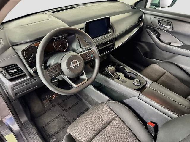 Used 2024 Nissan Rogue SV AWD/4WD image 2