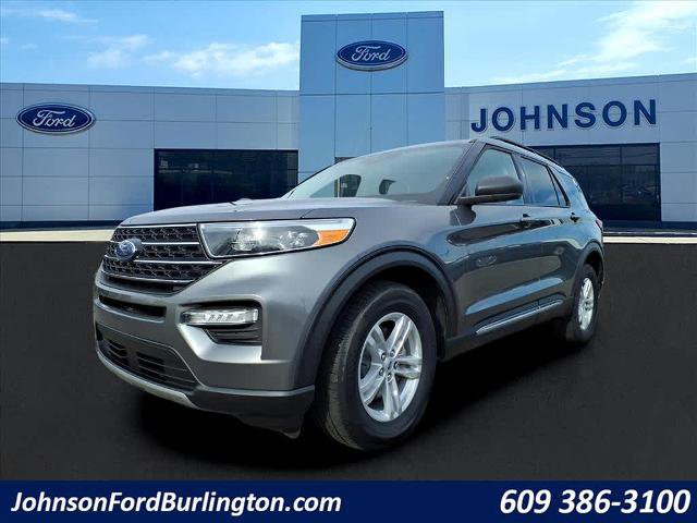 Certified 2023 Ford Explorer XLT w/ Equipment Group 202A image 3