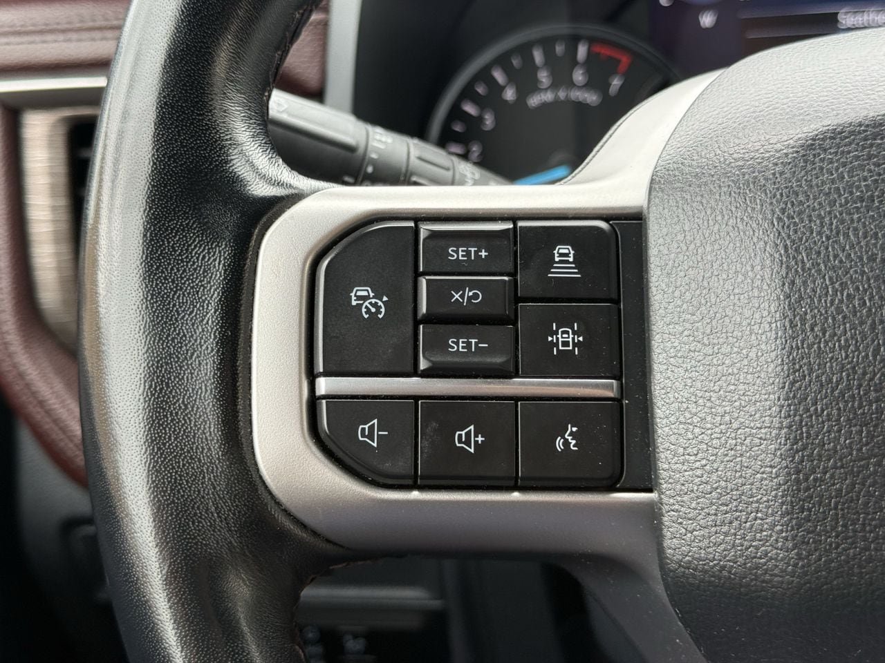 Certified 2024 Ford Expedition Limited RWD image 12