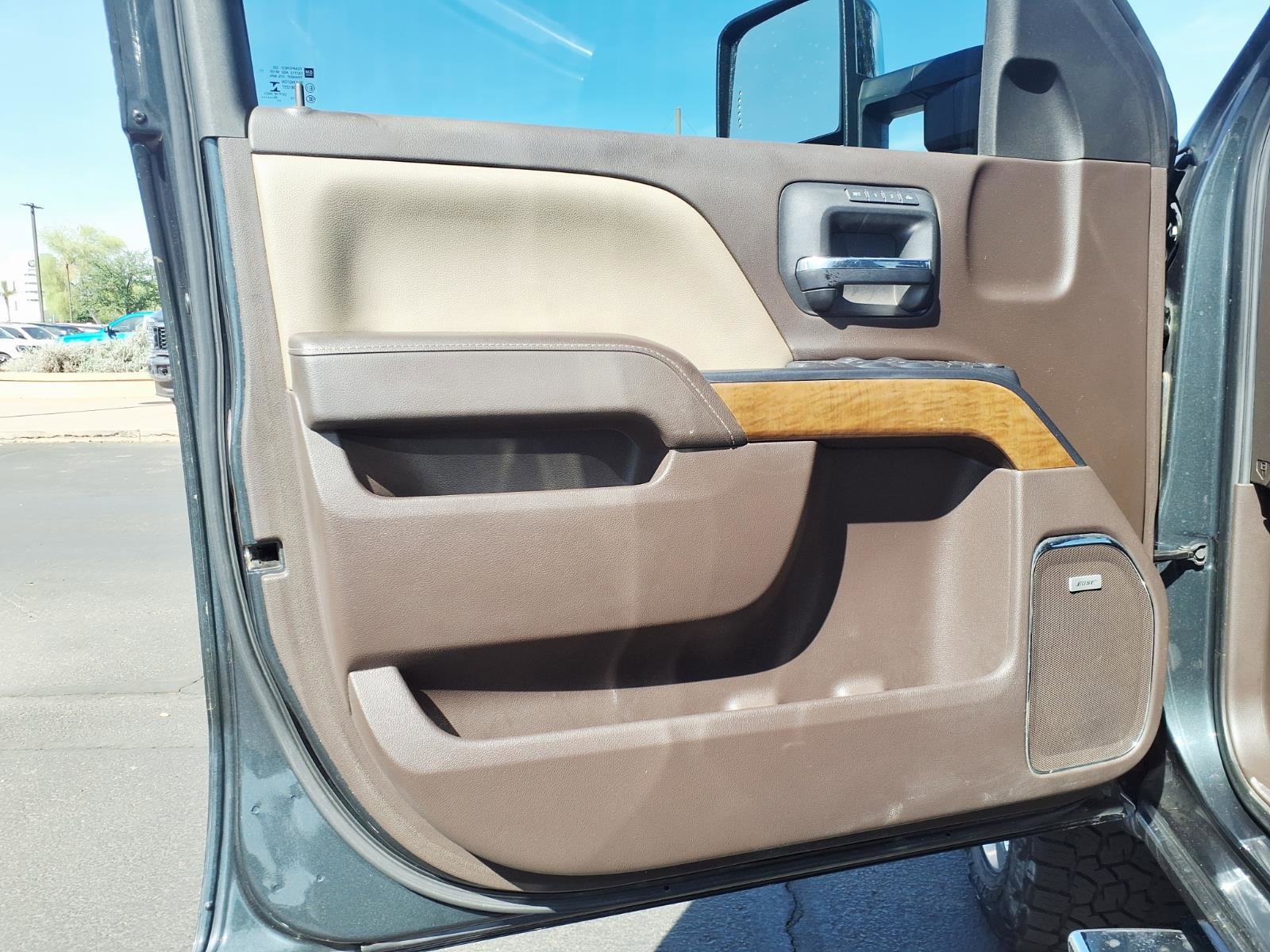 Used 2019 Chevrolet Silverado 2500 LTZ w/ Duramax Plus Package AWD/4WD image 21