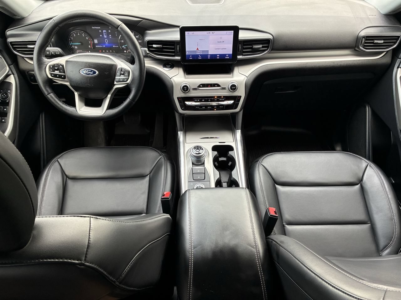 Certified 2023 Ford Explorer XLT w/ Equipment Group 202A AWD/4WD image 9