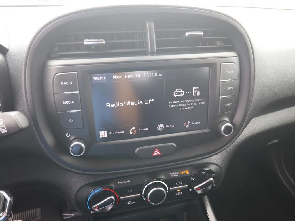 Used 2025 Kia Soul LX w/ LX Technology Package image 19