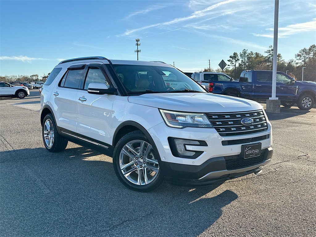 Certified 2017 Ford Explorer Limited w/ Equipment Group 301A image 5