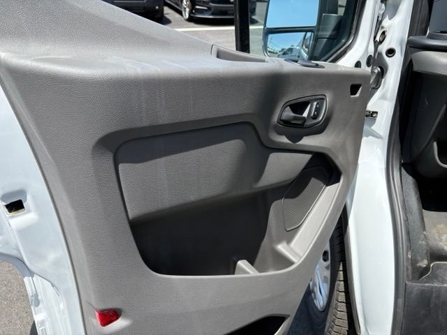 Certified 2025 Ford Transit 250 Low Roof w/ Exterior Upgrade Package RWD image 13