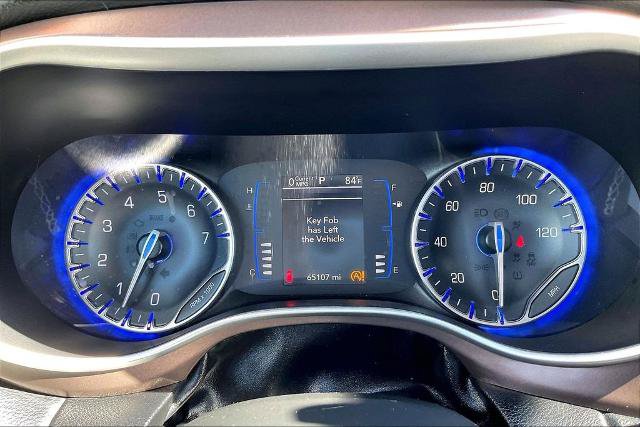 Used 2022 Chrysler Voyager LX FWD image 19