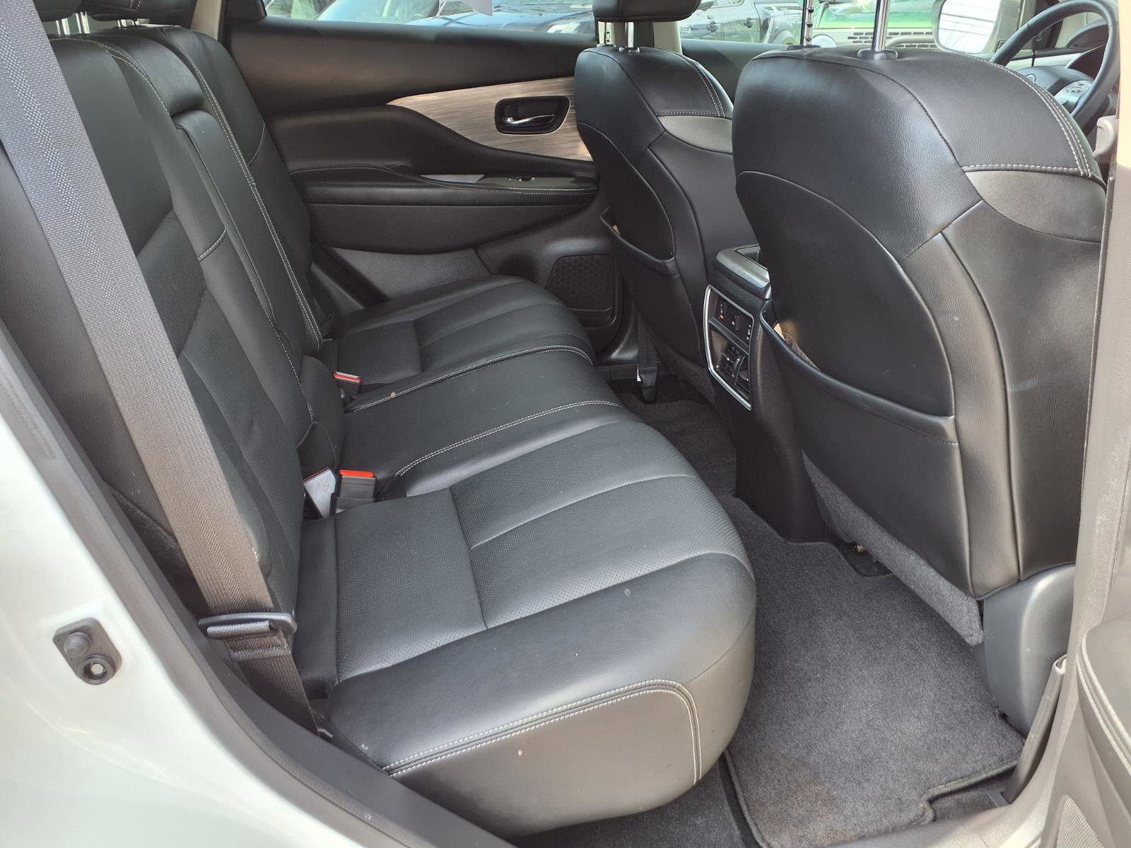 Used 2018 Nissan Murano SL w/ Midnight Edition Package image 12