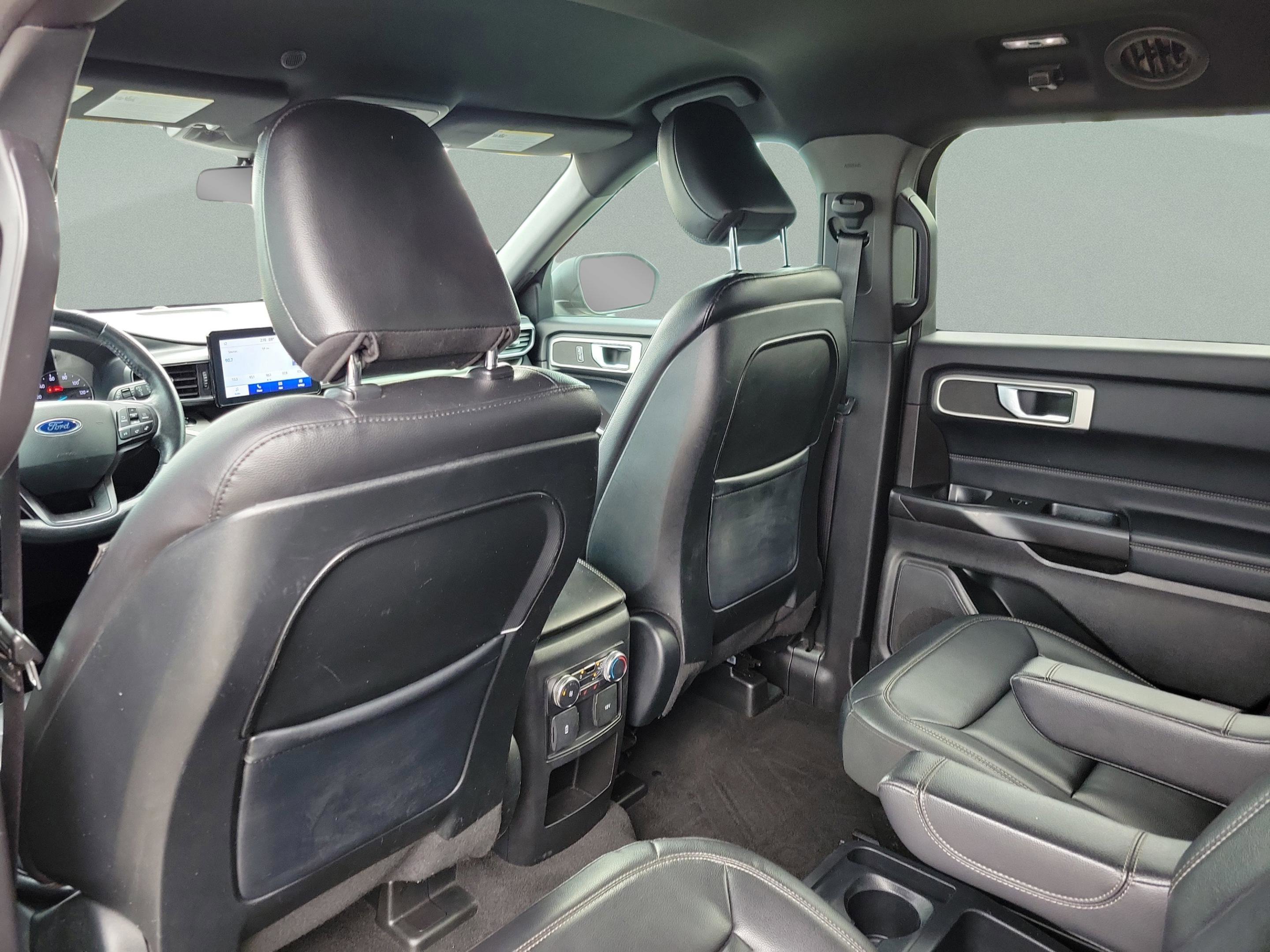 Certified 2020 Ford Explorer XLT w/ Equipment Group 202A image 21