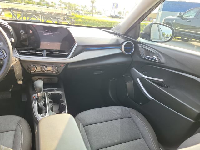 Used 2024 Chevrolet Trax LS FWD image 20