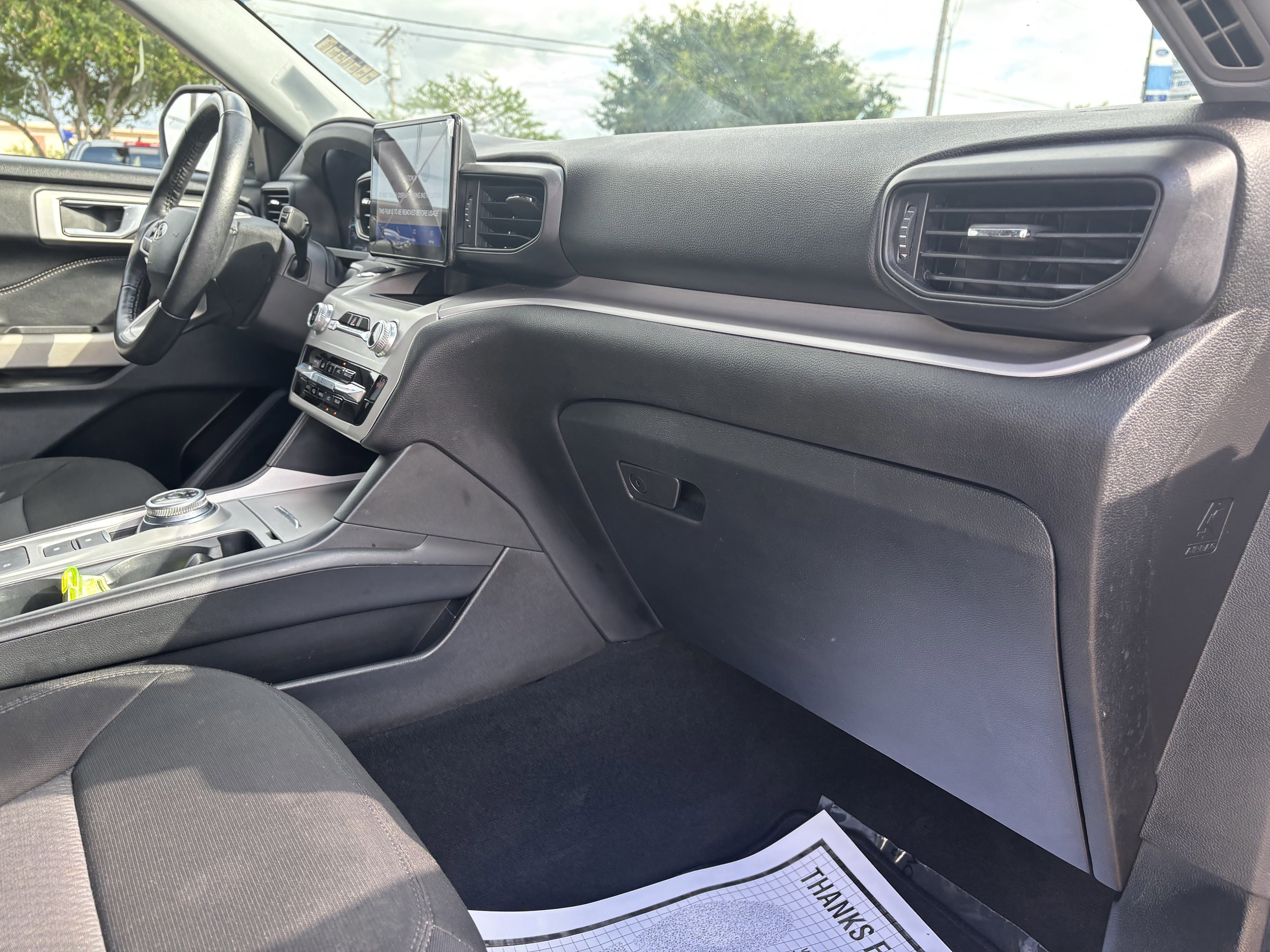 Certified 2023 Ford Explorer XLT image 27